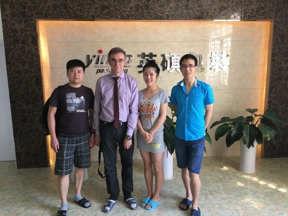 英碩防靜電吸塑托盤魅力不淺，引巴西買家跨國(guó)而來
